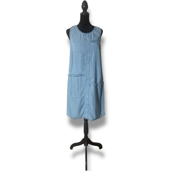 Neiman Marcus Light Denim Patchwork Thick Strap Sleeveless Crew Neck Mini Dress - Picture 2 of 16